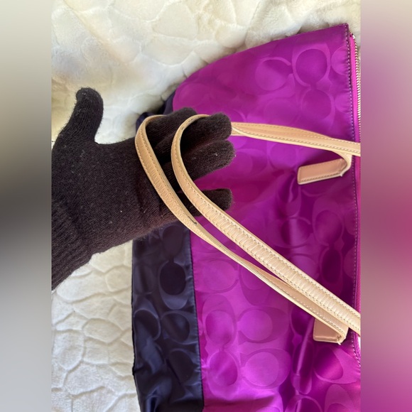 Coach Legacy Weekend East West Zip Top Tote 24865 - Picture 7 of 9